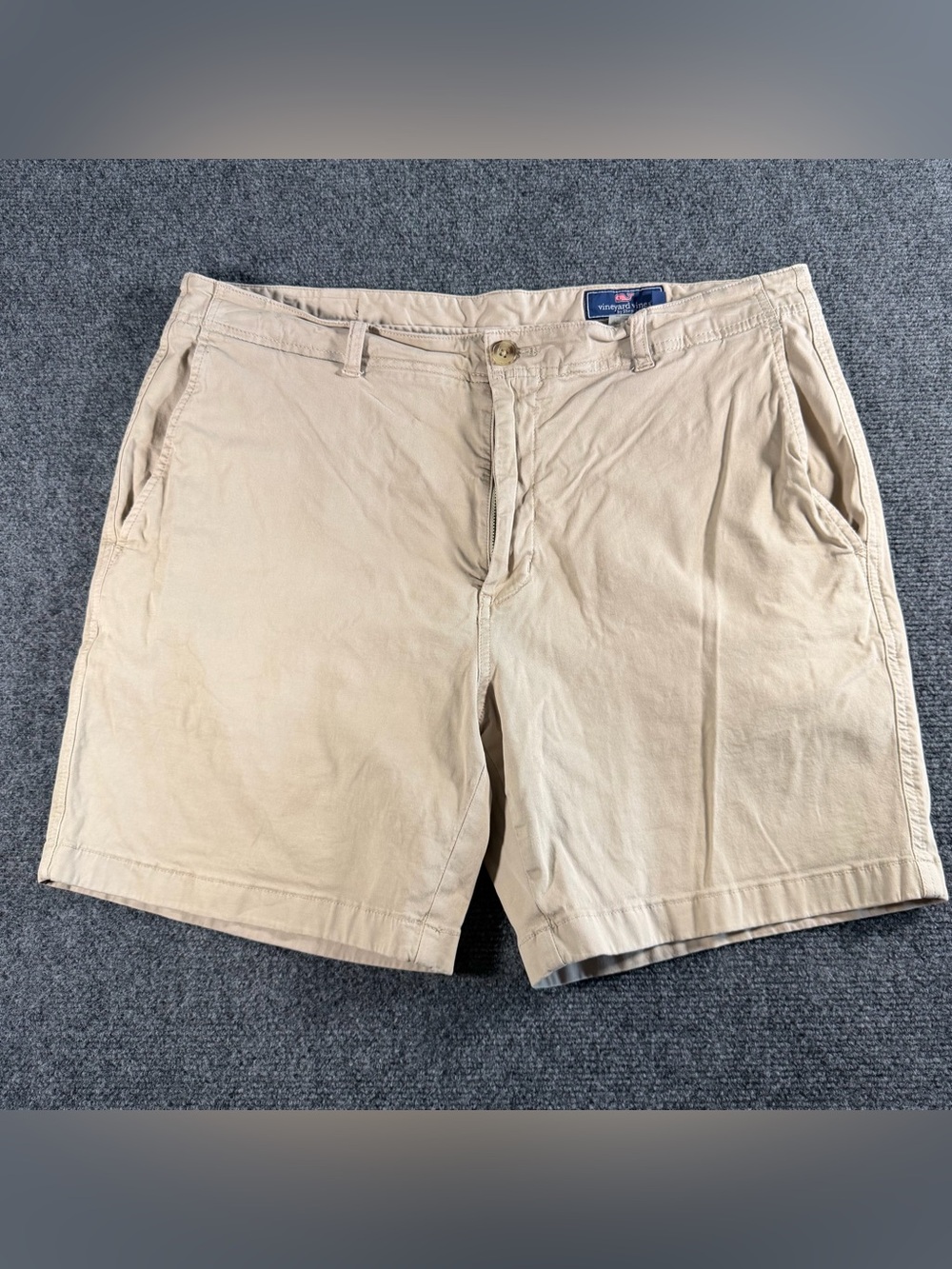 Vineyard Vines Shorts Mens 36 Beige Cotton Chino 9 Inseam Flat Front Casual